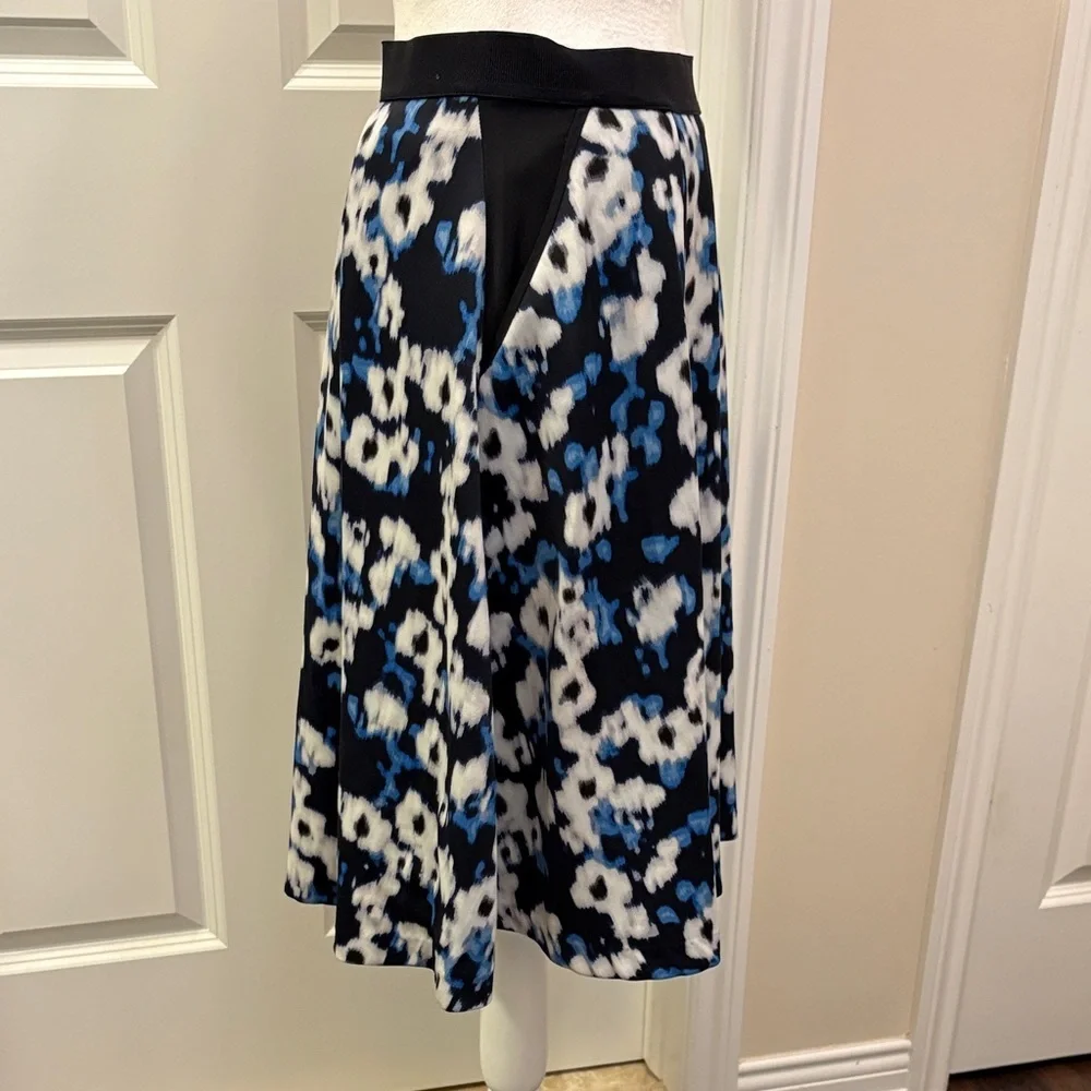 Ellen Tracy Floral Floral Midi Skirt - Pockets - Pleated, Lined, Black Blue